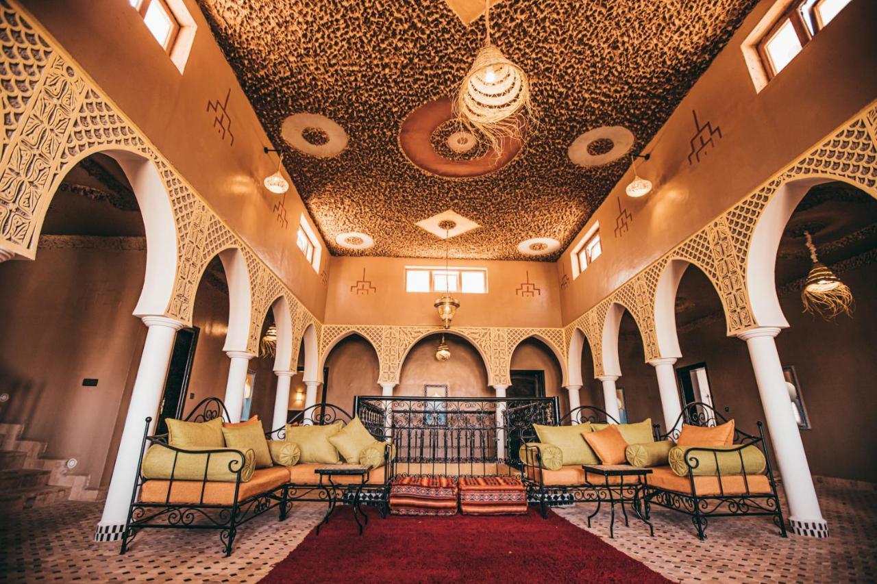 Traditional Riad Merzouga Dunes Εξωτερικό φωτογραφία