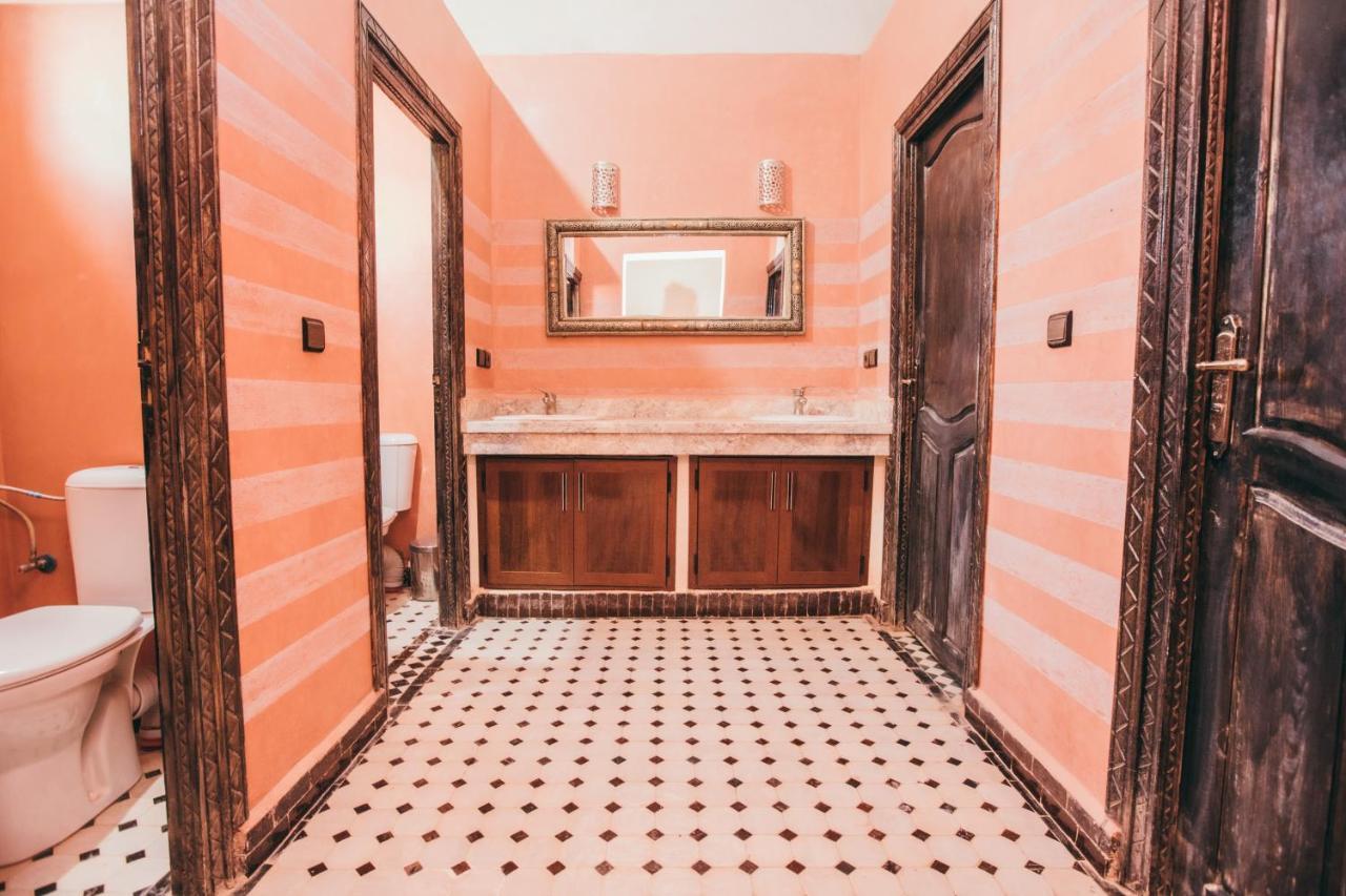 Traditional Riad Merzouga Dunes Εξωτερικό φωτογραφία